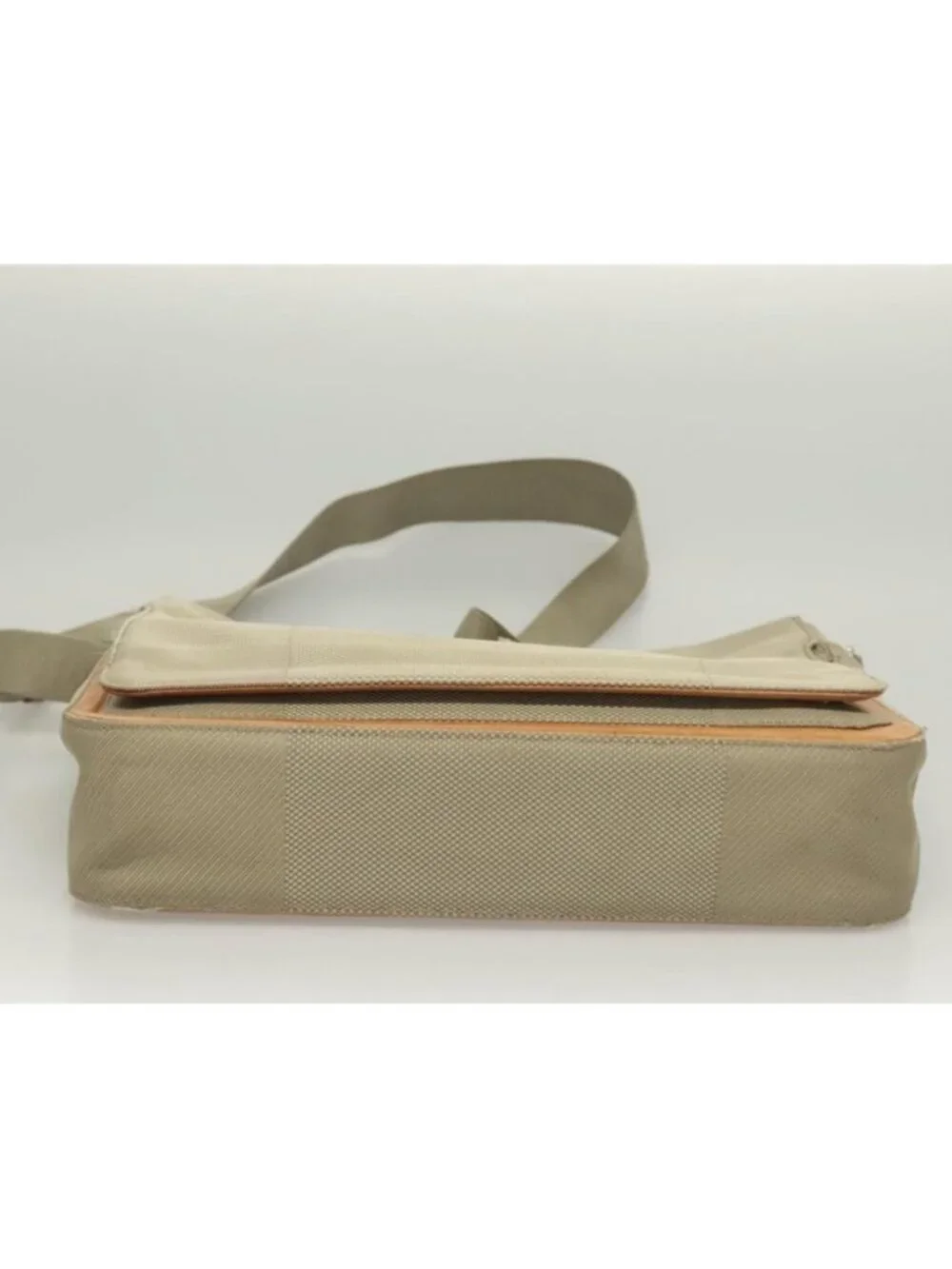 Authentic LOUIS VUITTON Damier Geant Messager NM Shoulder Bag Gray LV